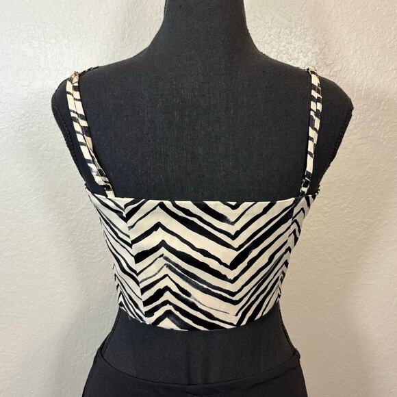 BEACH BUNNY Tie Front Crop Top Animal Print Sz L Summer Beachy Coastal Seductive - Picture 2 of 6